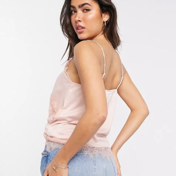 Lace cami lingerie inspired top crop with lace River island cream peach blush 12 - Picture 5 of 11